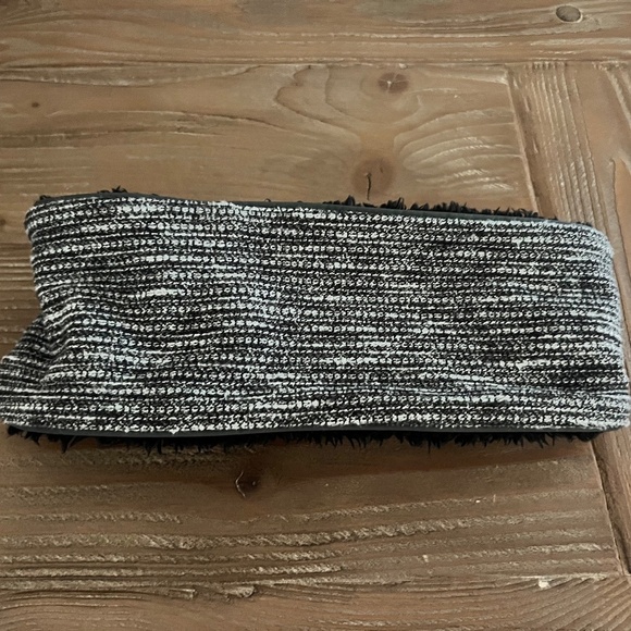 Lululemon Winter Ear Warmer Sherpa Headband One Size EUC - Picture 1 of 6